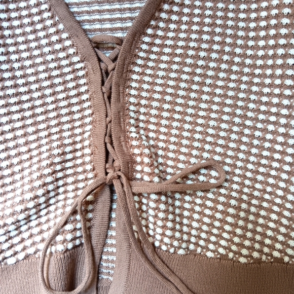 Cardigan (cropped, crochet) - Picture 5 of 6